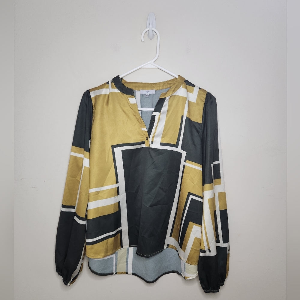 Women's Fate Top Sz Medium